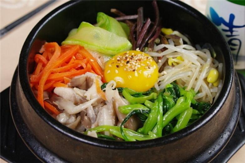 韩式金达莱石锅拌饭